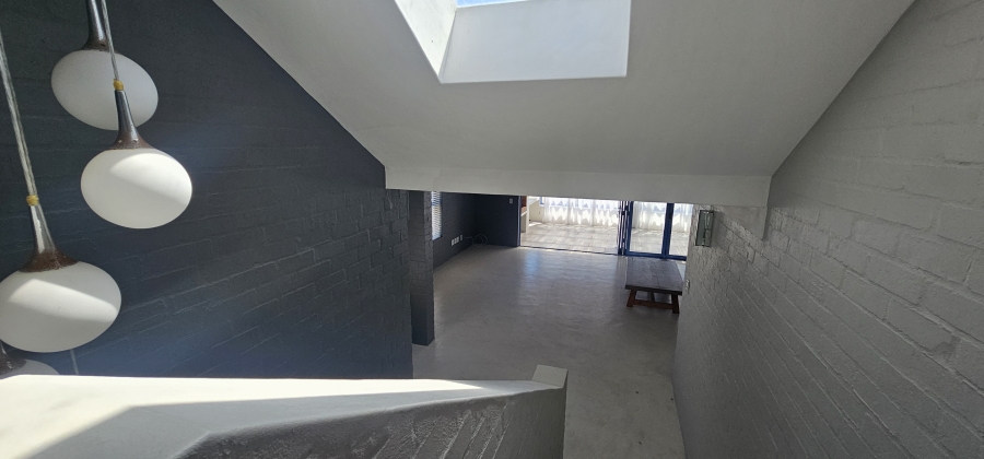 4 Bedroom Property for Sale in Paradise Beach Western Cape